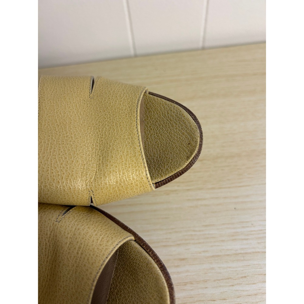 Salvatore Ferragamo Sandals Women 9 B Yellow Pebble Calf Flat Italian old money - Picture 7 of 9